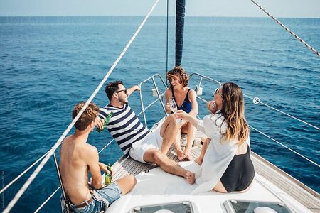 Vacanza in barca con gli amici?